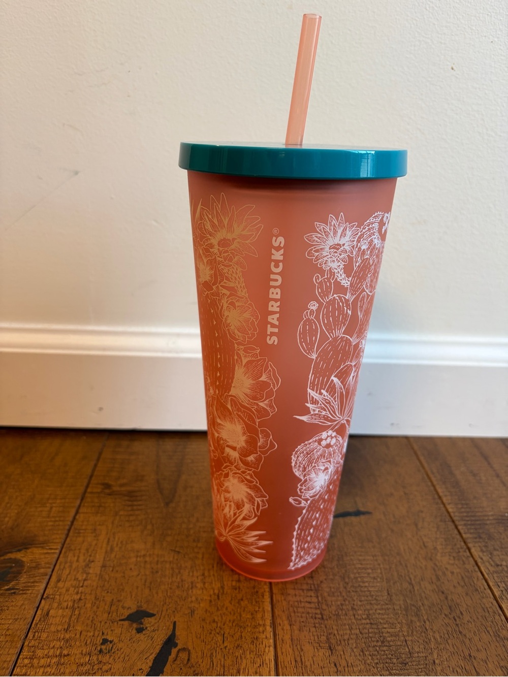 Starbucks 2018 Coral Pink Cactus Floral 24oz Venti Cold Tumbler Matte With Straw